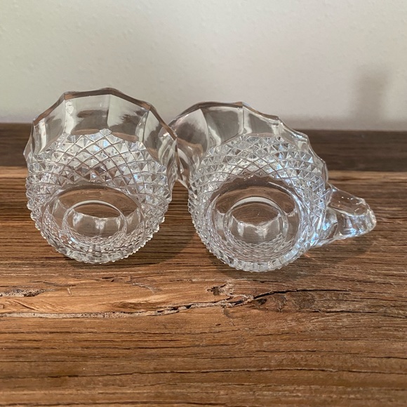 Vintage Crystal Glass Creamer and Sugar Set 
Used - Picture 8 of 10
